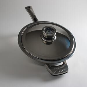 BergHOFF 18/10 Edelstahl 10" Stainless Steel Saucepan with Temperature Lid